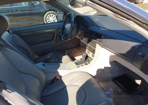 1997 Mercedes-Benz Sl 320 z USA, uszkodzony, nr VIN WDBFA63F5VF154443